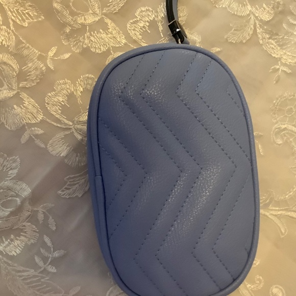 URBAN EXPRESSIONS VEGAN LIGHT BLUE BELTBAG - Picture 2 of 4